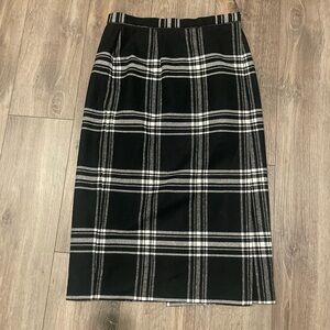 Liz Clairborne Lizsport 10 Petite Black Plaid Tartan Wrap Around Skirt